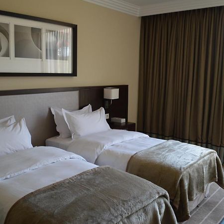 Готель Pullman Lubumbashi Grand Karavia. Екстер'єр фото