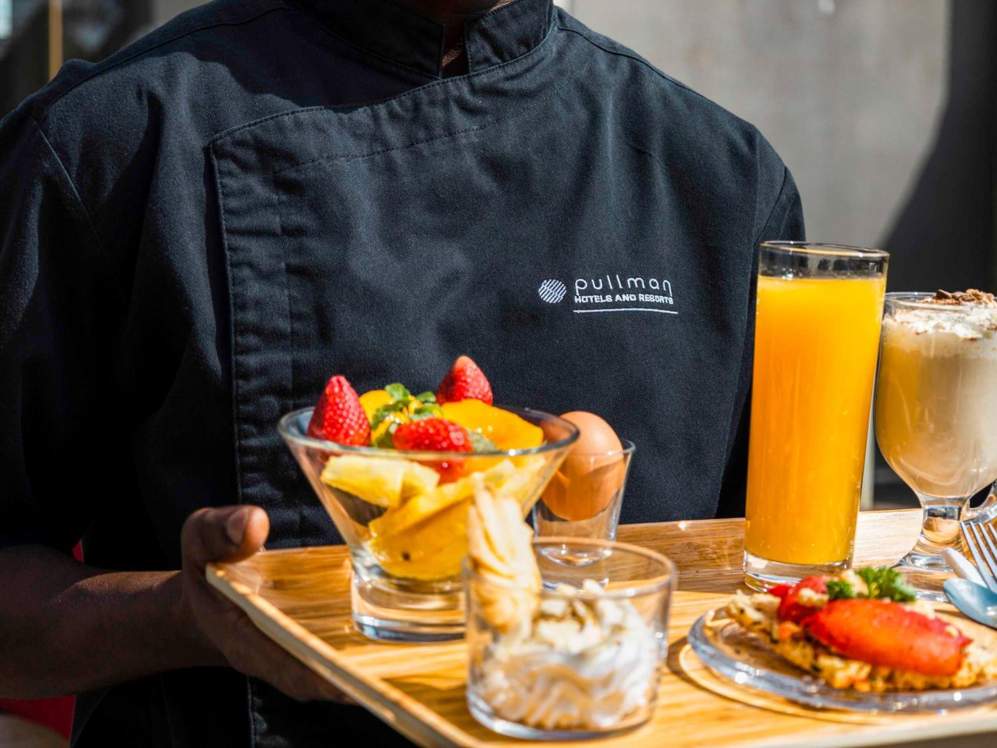 Готель Pullman Lubumbashi Grand Karavia. Екстер'єр фото