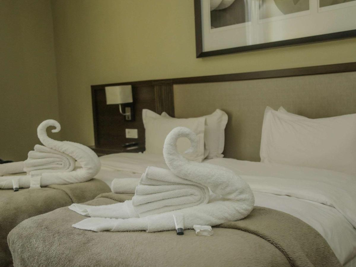 Готель Pullman Lubumbashi Grand Karavia. Екстер'єр фото